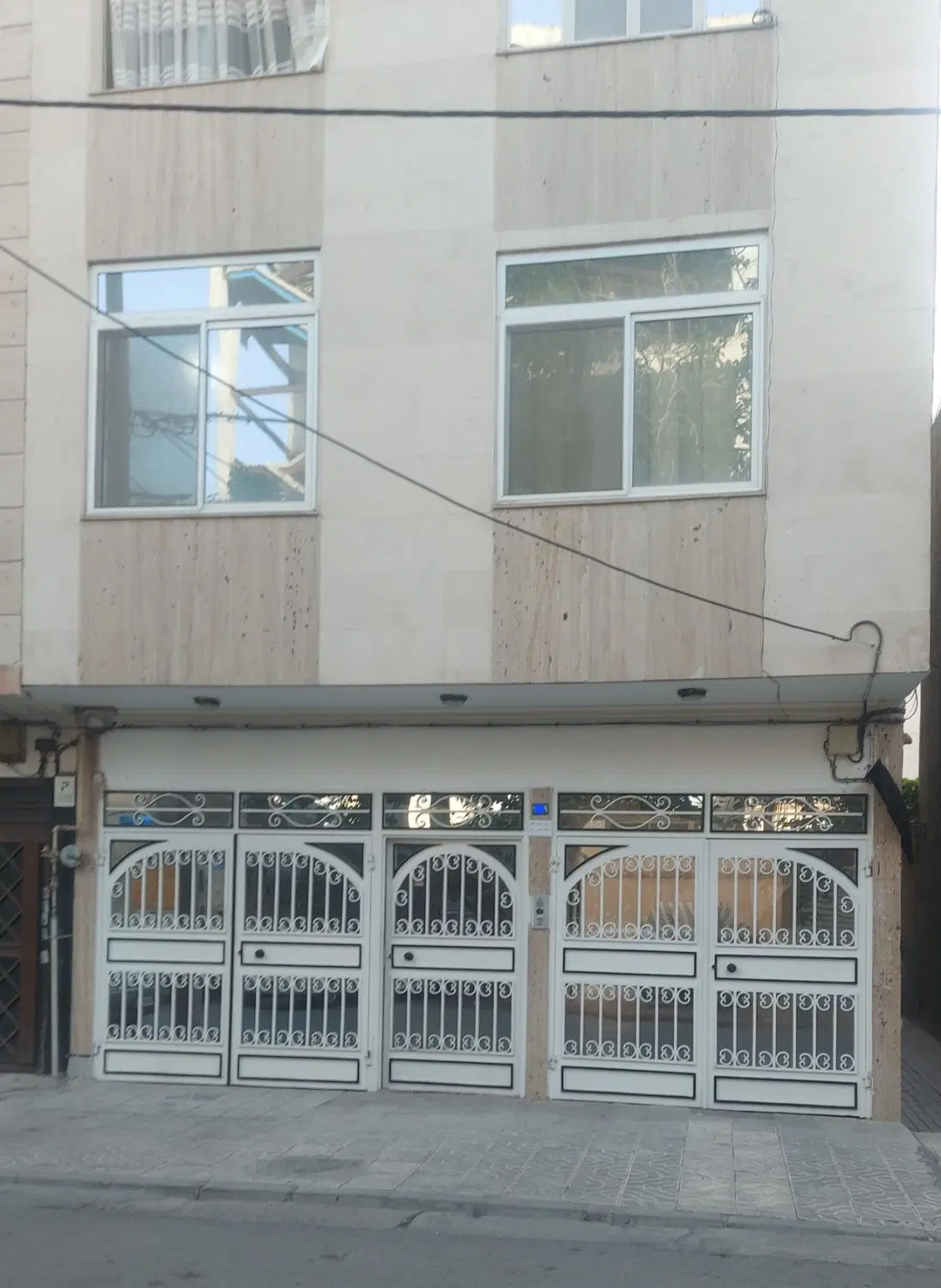 آپارتمان ۷۵ متری_ دکتر بهشتی_ میلان عریض