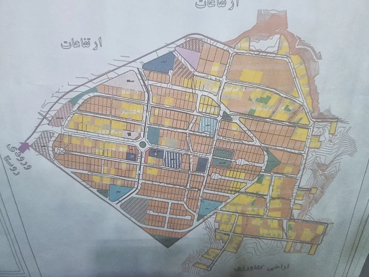 حیاط ویلائی روستای قلندر آباد