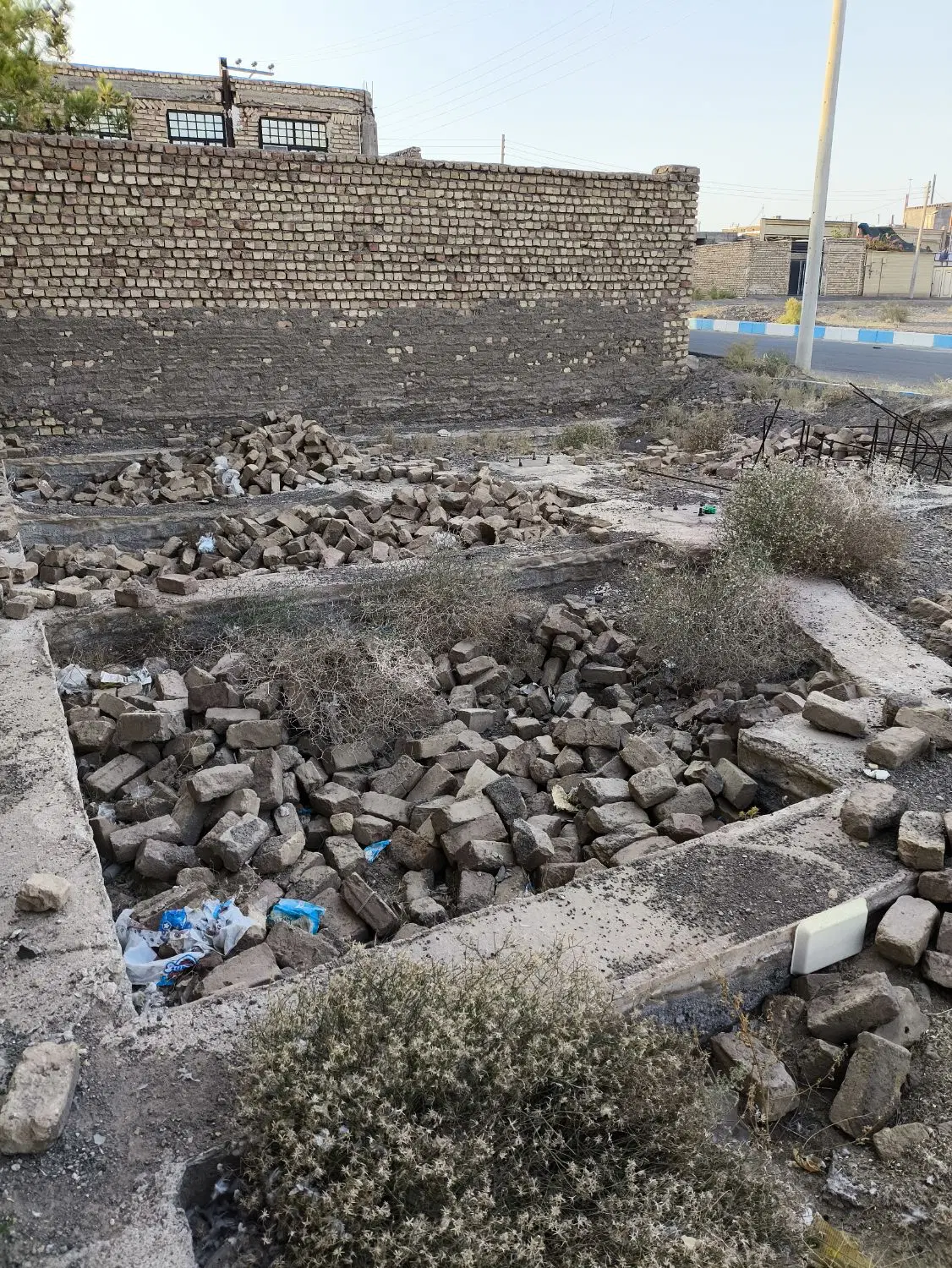 زمین مسکونی 240 متر