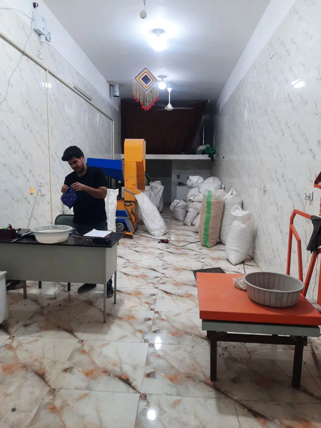 فروش مغازه تجاری موقعیت عالی