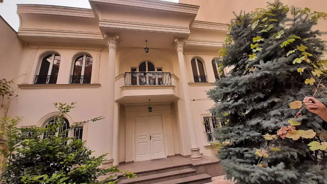 نیاوران ۴۳۰متر کلنگی تاپ لوکیشن _تک مالک