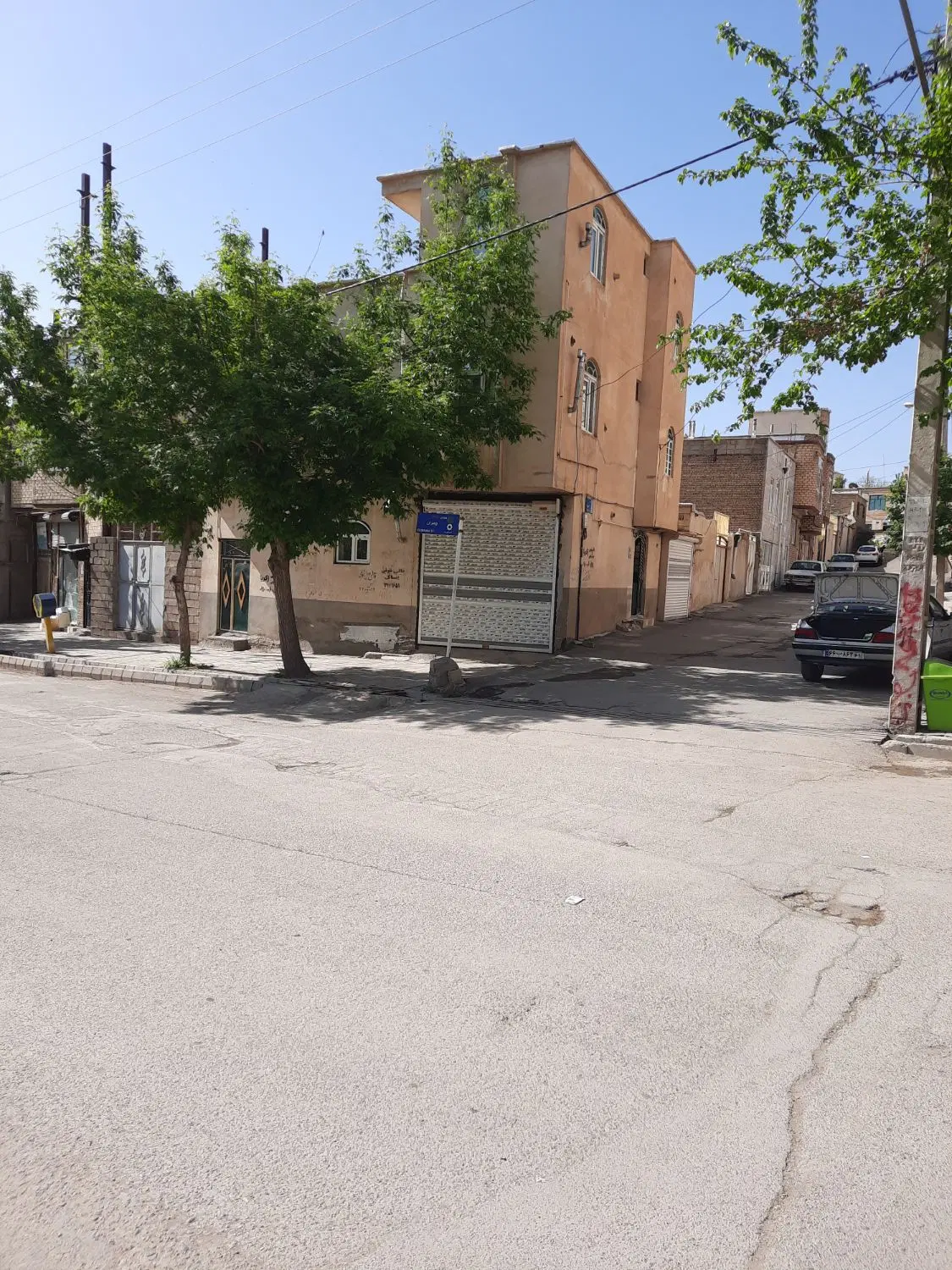 تجاری مسکونی خیابان اصلی حاجی آباد