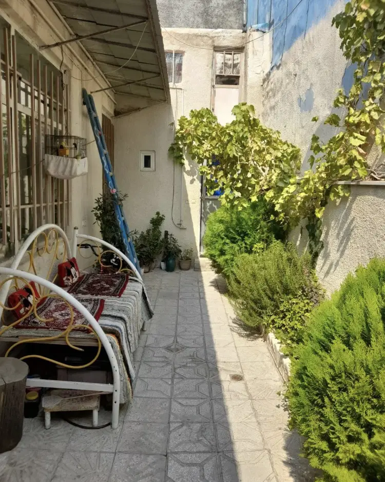 فروش ویلایی حیاط دار باغ ابریشم