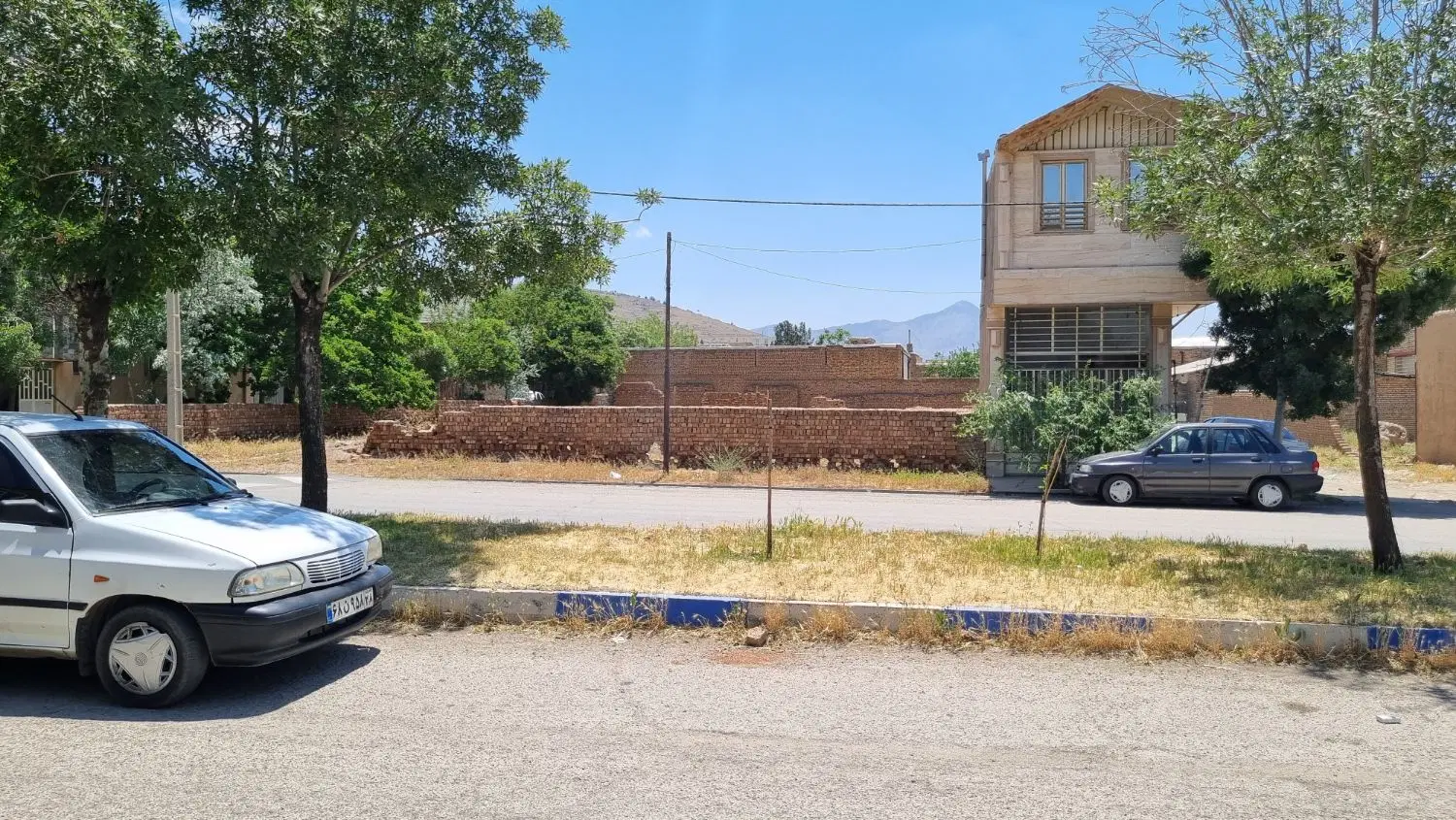 زمین مسکونی تجاری ۳ بر  کارگاهی اکازیون