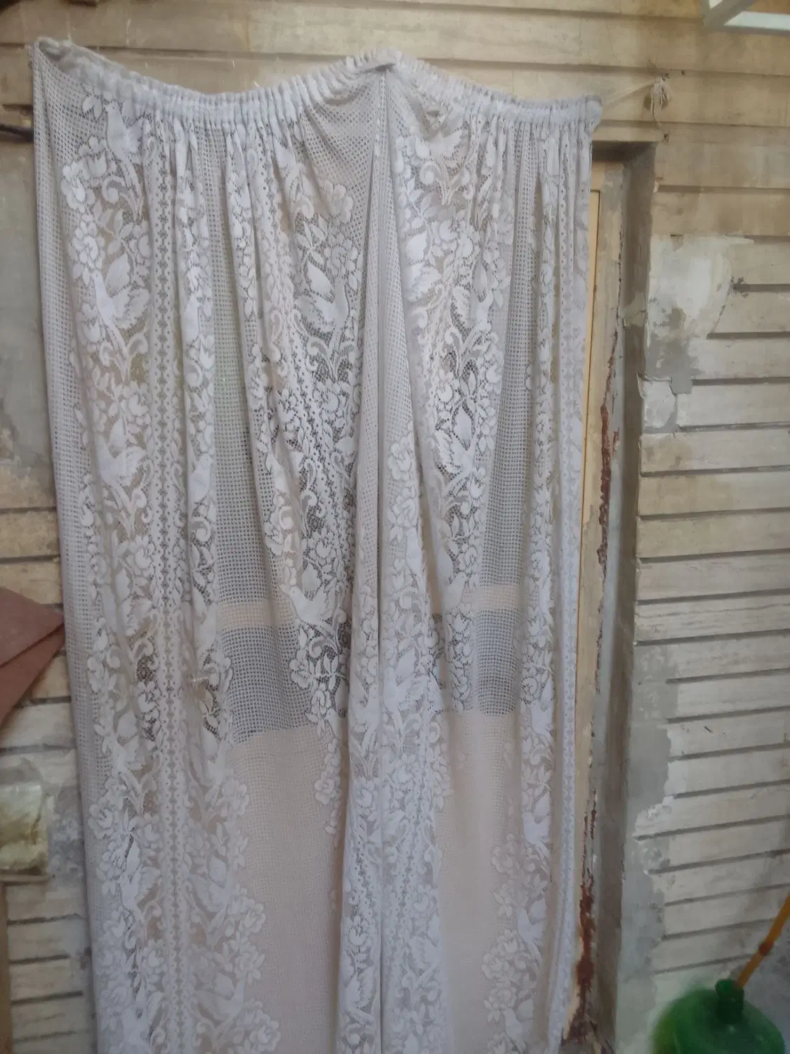 خانه فروشی واقع شده در کارون ۱۳