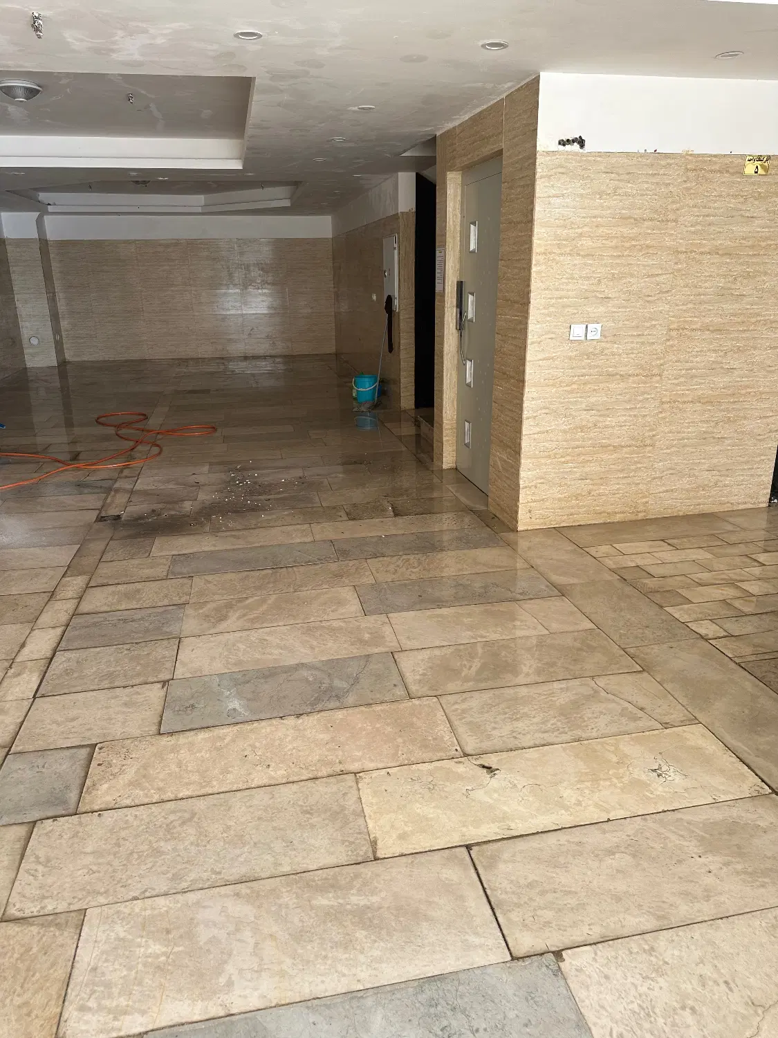 واحدسنددار۱۲۷متری