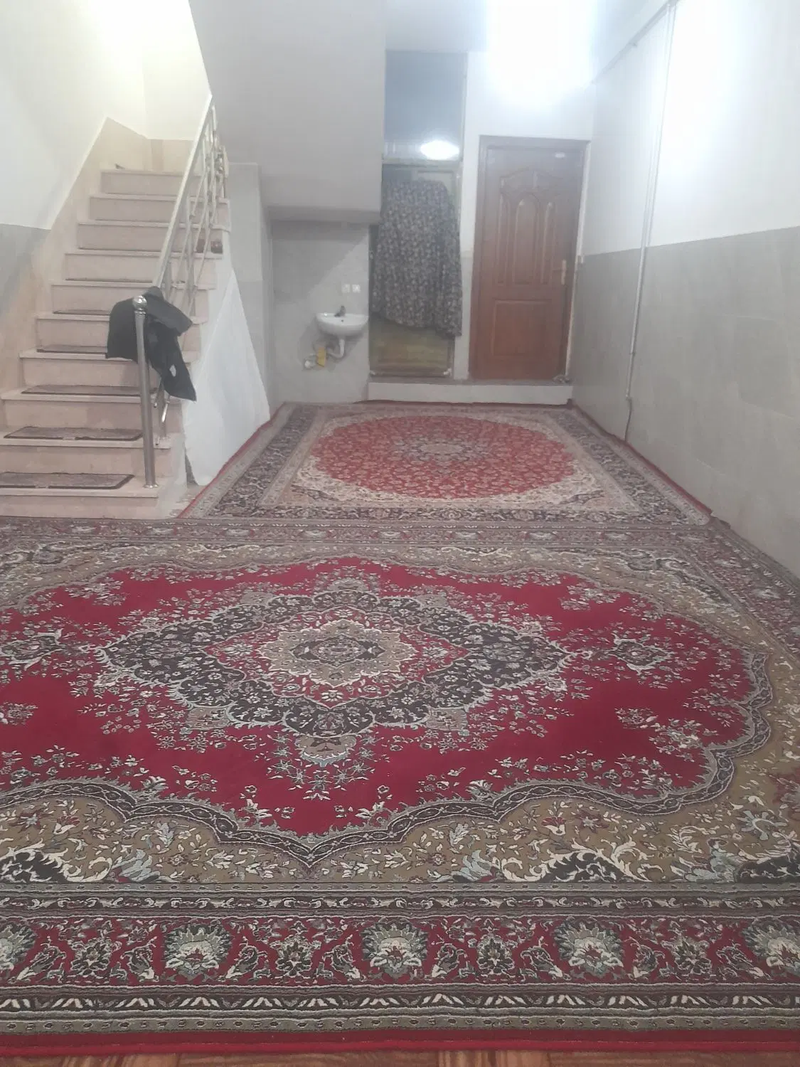 رهن کامل آپارتمان ۱۰۰ متری تک خواب خیابان وحدت