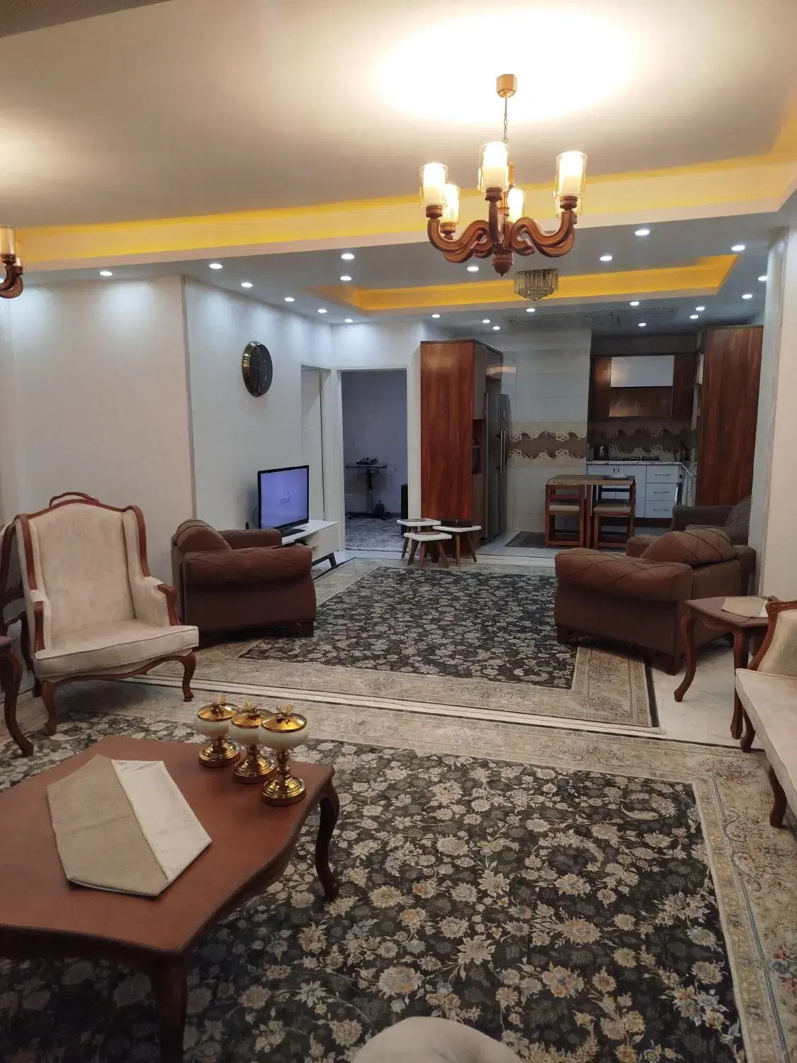آپارتمان ۱۱۰ متری شیک نزدیک همت