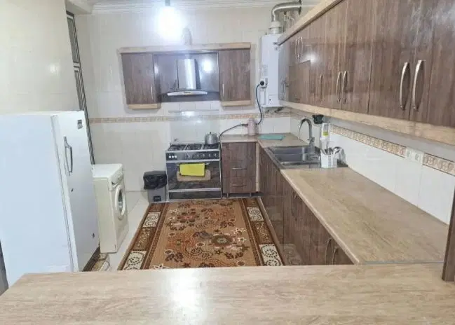مهرگان یک خواب،حیاط دار