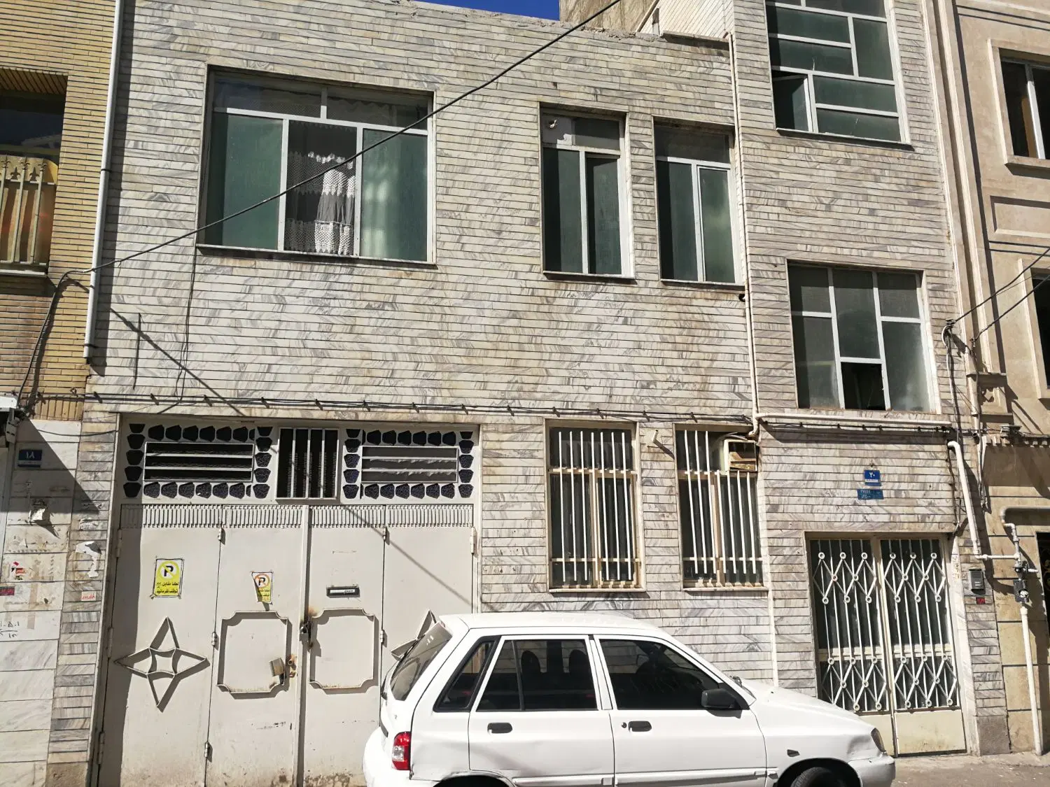طبقه روی همکف از منزل ویلایی  155 متری کلا دو طبقه