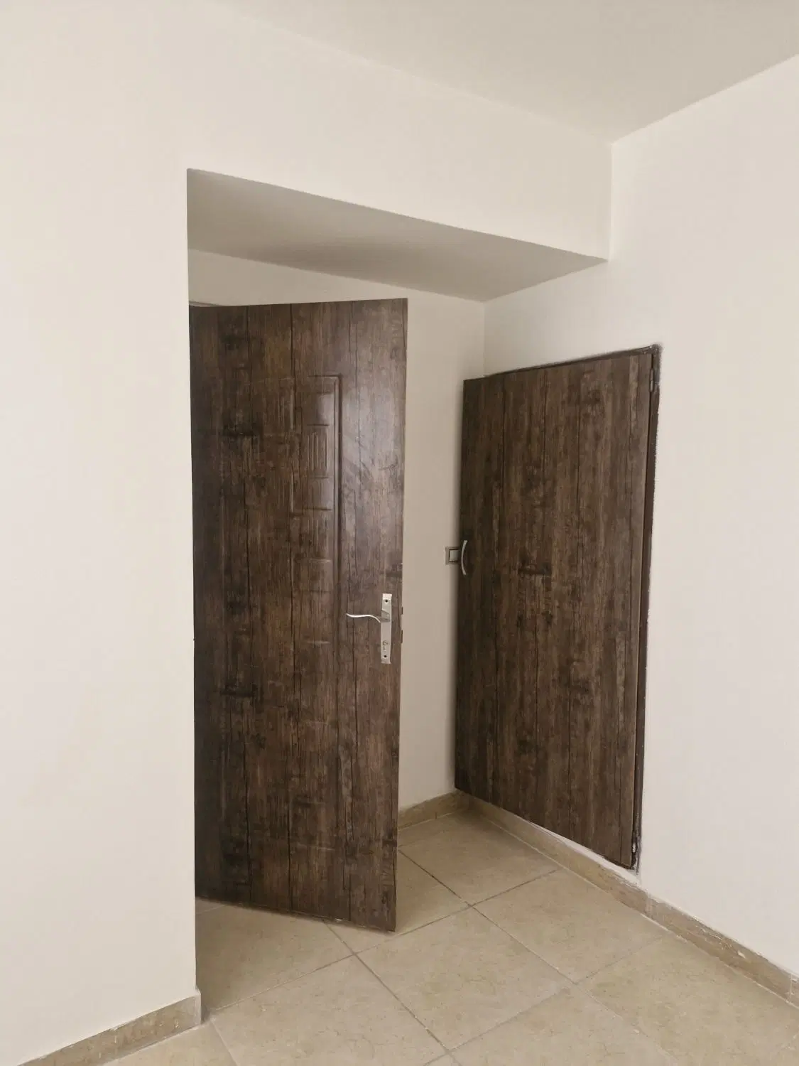 رهن کامل آپارتمان دو خواب __ تک واحدی