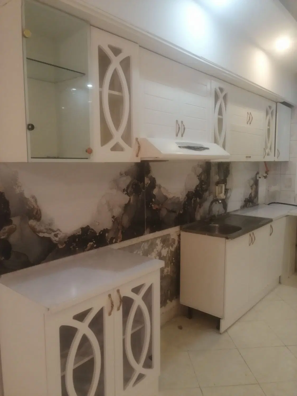 همکف رهنی خیابان کریمی