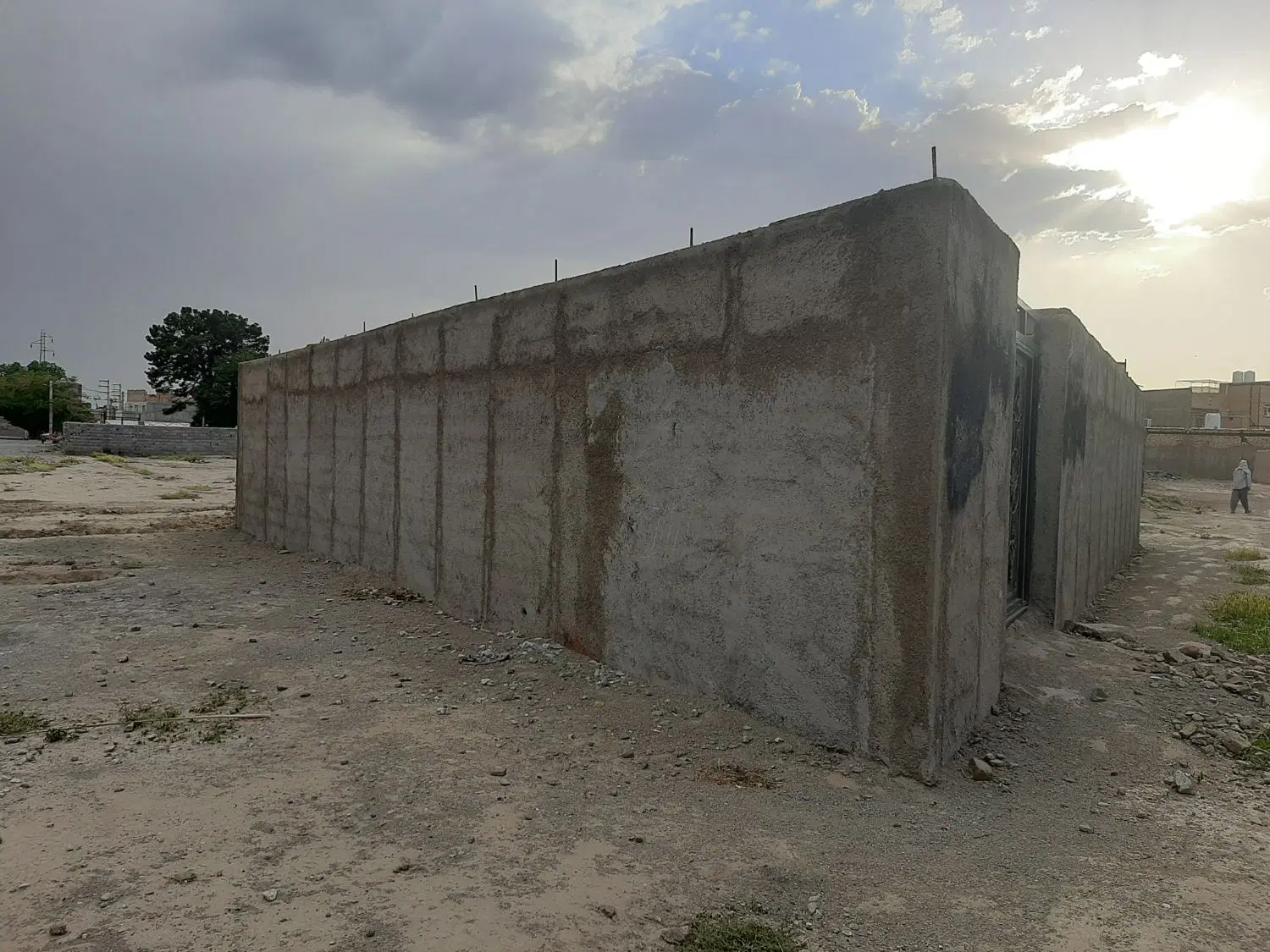 ۱۵۰مترزمین مسکونی فیلستان
