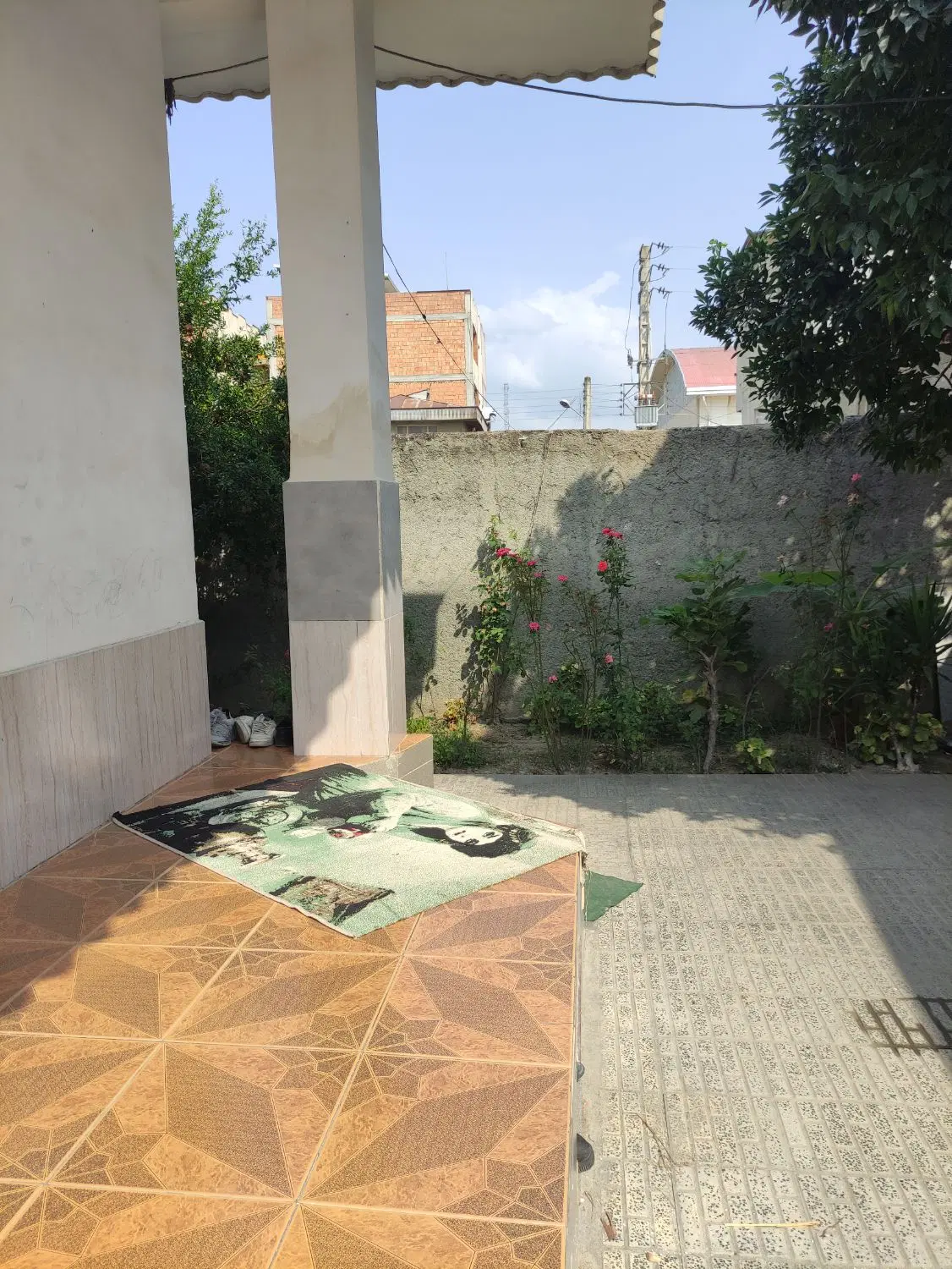 حیاط ویلایی