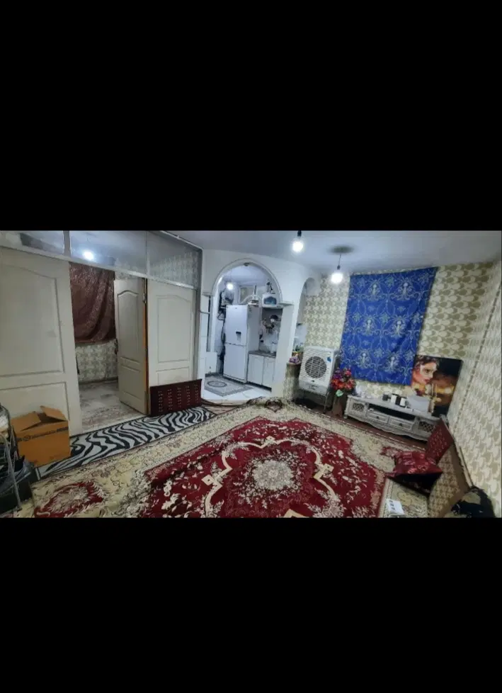 واحد ۵۰ متری طبقه اول ازسه طبقه تک واحدی سرنبش