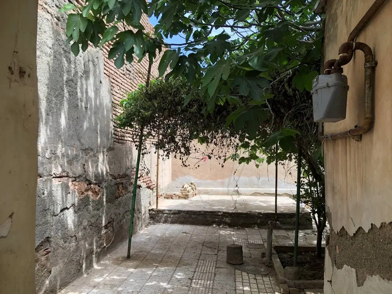 فروش یا معاوضه منزل ویلایی ۱۷۵ متری