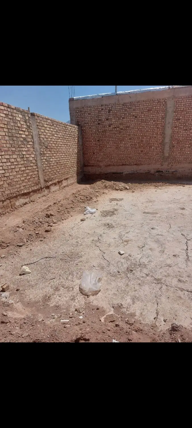 ۵۰ متر زمین تجاری