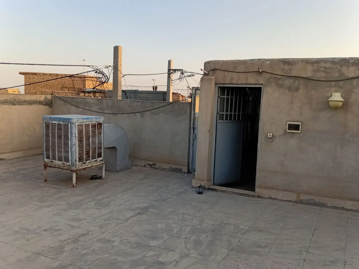 خانه مسکونی در کهنه گل ورامین
