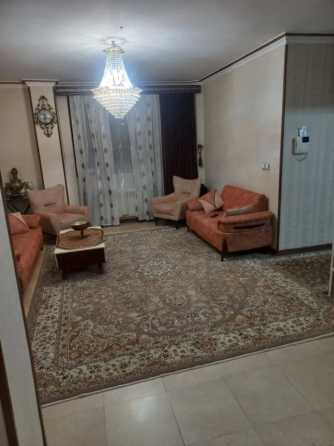 آپارتمان ۱۰۰ متری اندیشه آزادشهر