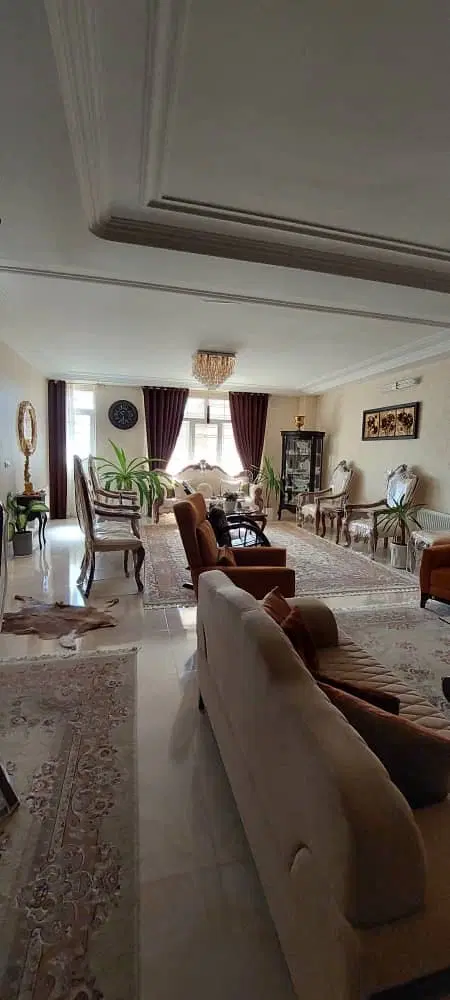 سه خواب ویلایی ۱۷۰متری همکف سند تک برگ