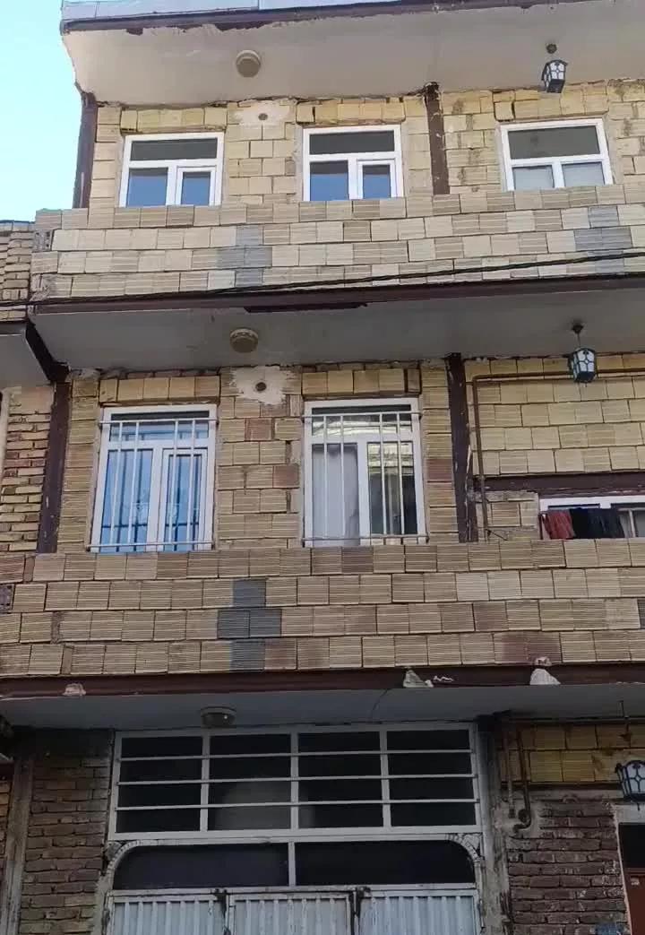 فروش منزل مسکونی سه طبقه