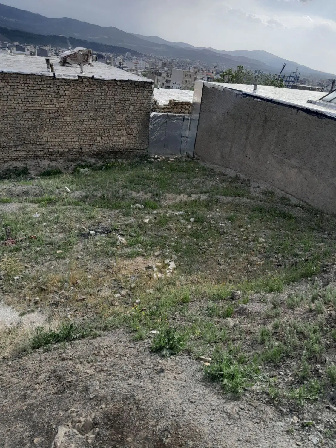 زمین مسکونی ۱۳۰ متر