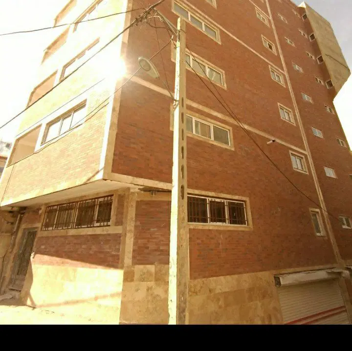 170 متر  نصبیات کامل لوکس ۳۰ متر حیاط جمعا ۲۰۰ متر