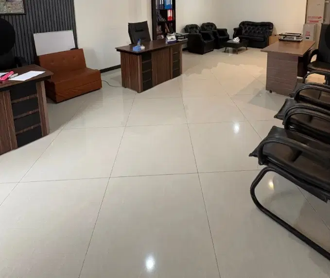 ۲واحد اداری ۸۰متری و۱۲۰متری بلوار اصلی ملارد