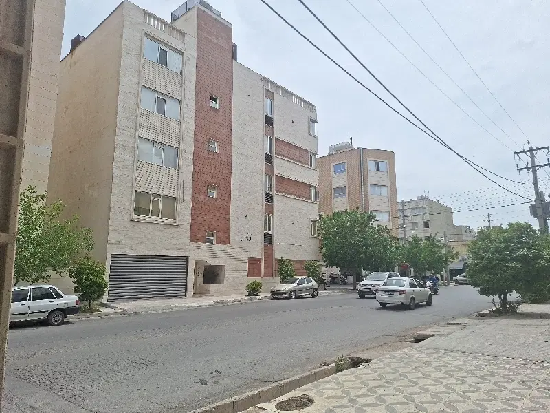 اپارتمان ۲خواب ۹۰متری باهنر جنوبی