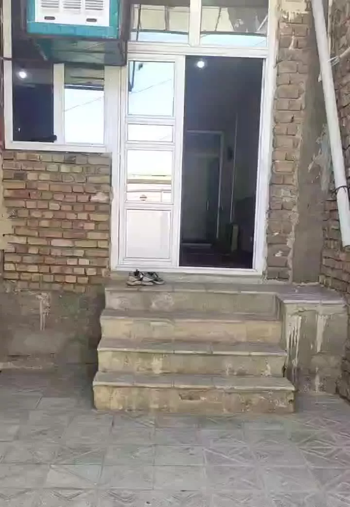 خیابان امام حسین جنب منبع اب کوچه امامت