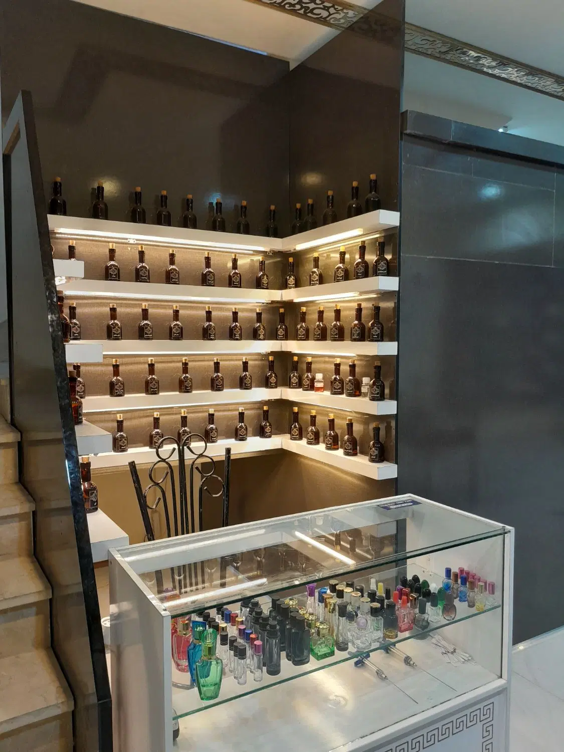 واگذاری کانتر عطر الهیه