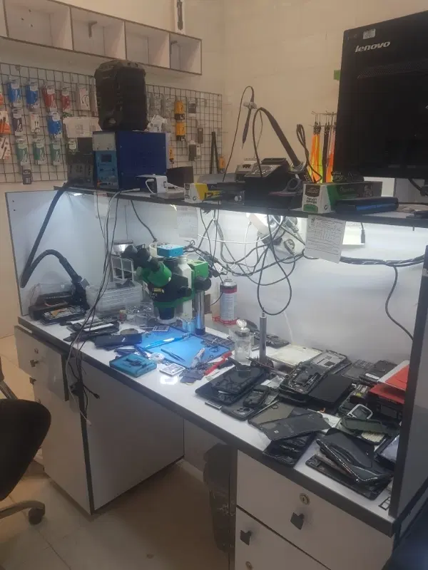 اجاره میز تعمیرات سخت افزاری موبایل