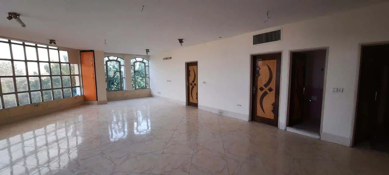 دفترکار دونبش بر خیابان زینبیه شمالی