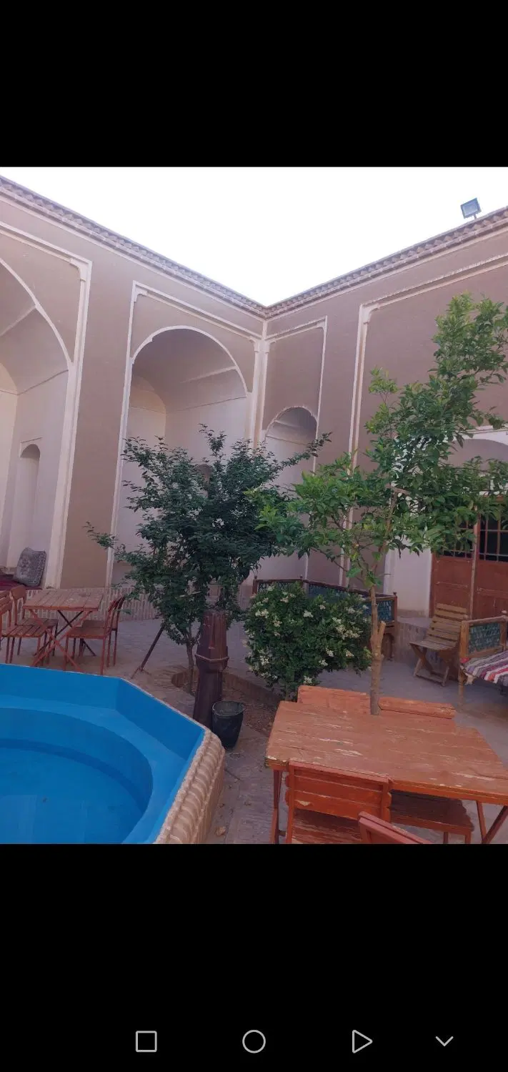 منزل مسکونی ۶ اتاقه ۶۰۰مترزمین بشروییه
