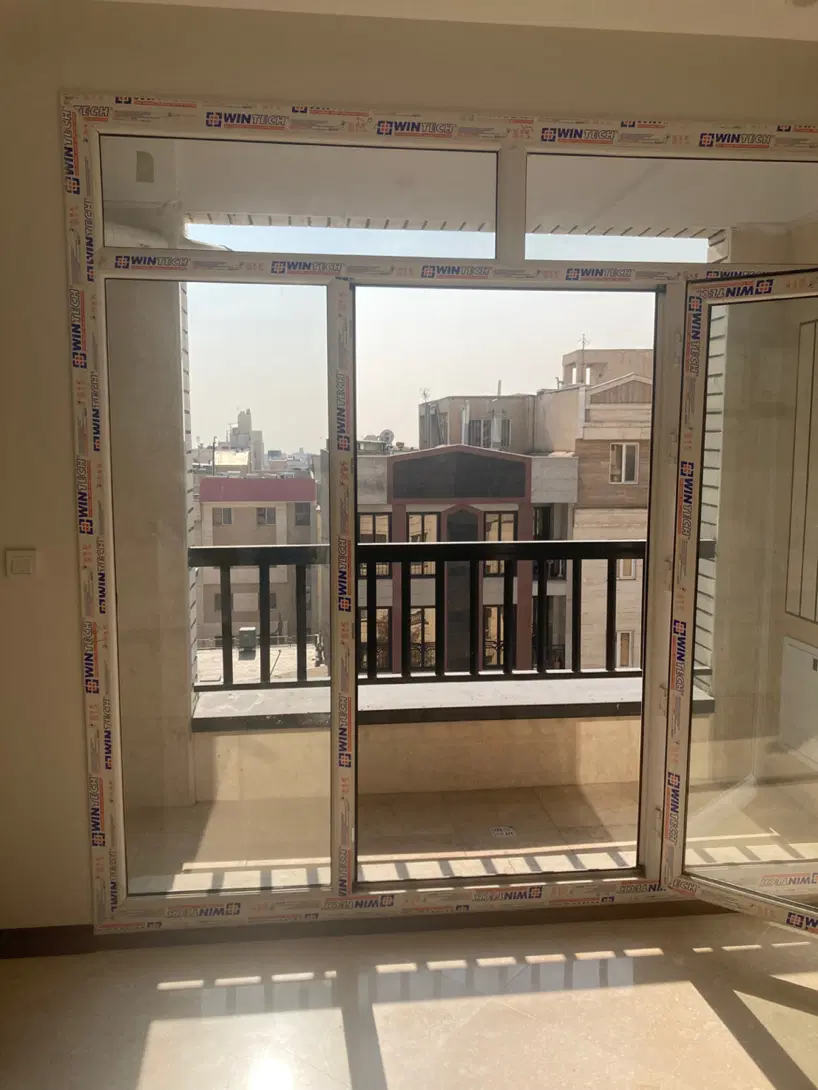 ۷۶ متری رو به آفتاب