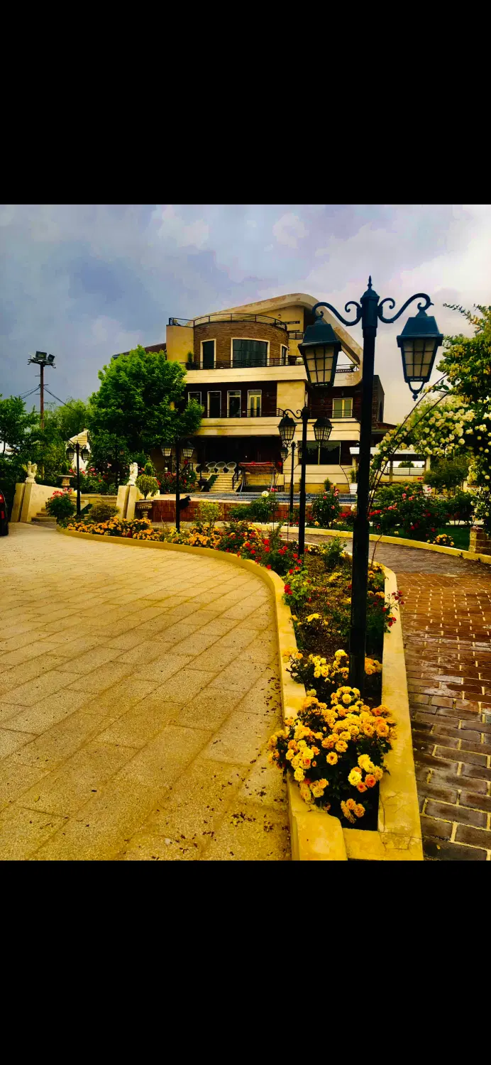 عمارت لوکس