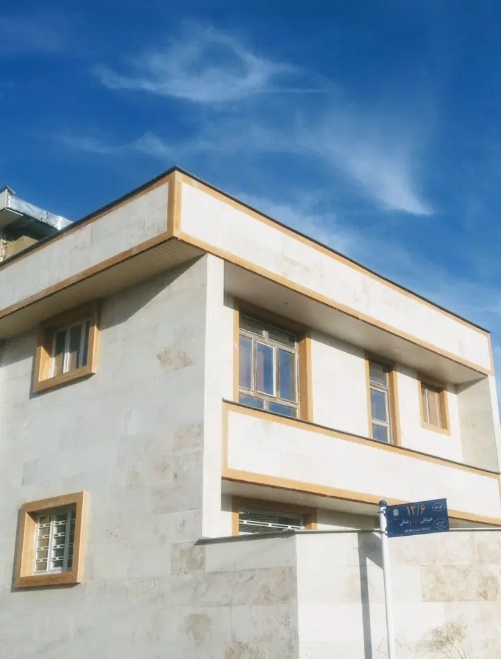 اجاره دو خواب ۳۰۰ رهن ۱۸ملیون اجاره بلوار طلائیه