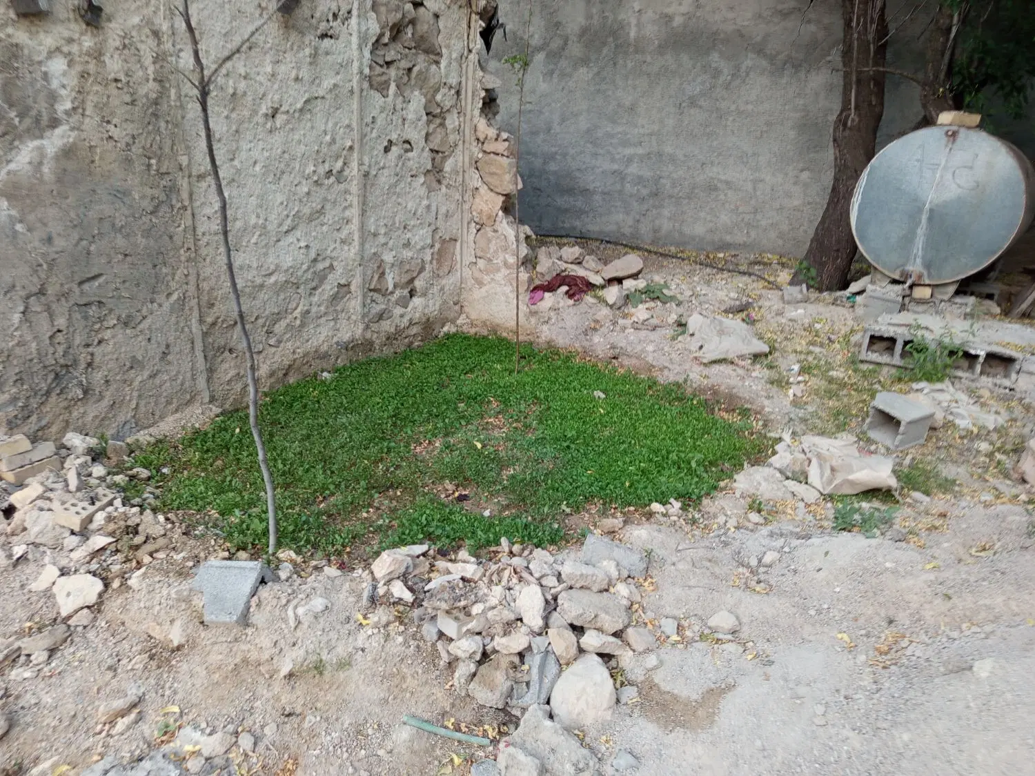 آپارتمان اکبراباد۱۲۰متر  ارزان