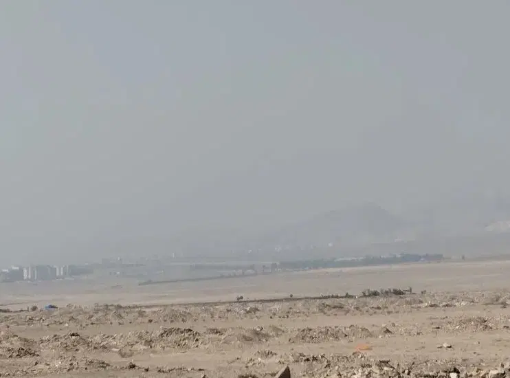140متر زمین بر خیابان شهرک انقلاب
