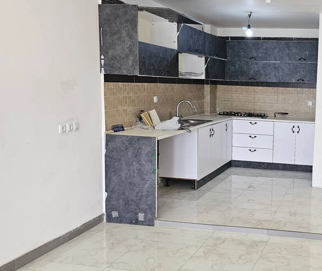 رهن واحد 95 متری نوساز در رمک