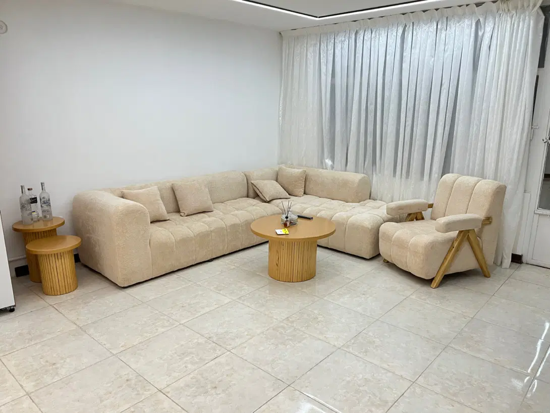 گلستانک مهرشهر 75 متر طبقه اول
