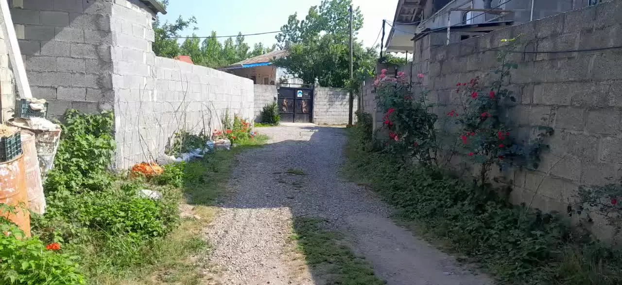 زمین ب متراژ ۷۳۰متر و خانه ۶۵متری