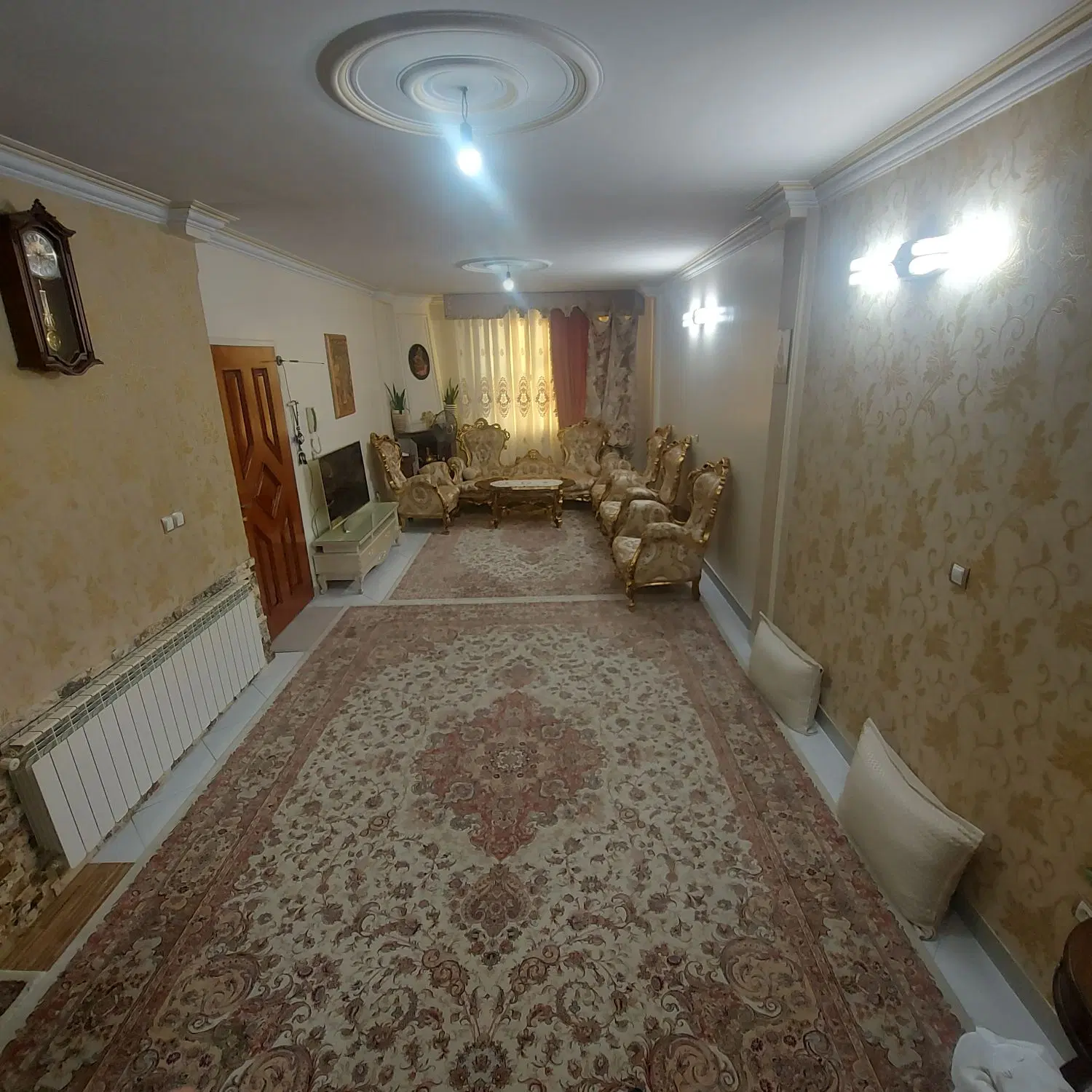 آپارتمان ۶۴ متری با پارکینگ اصلی
