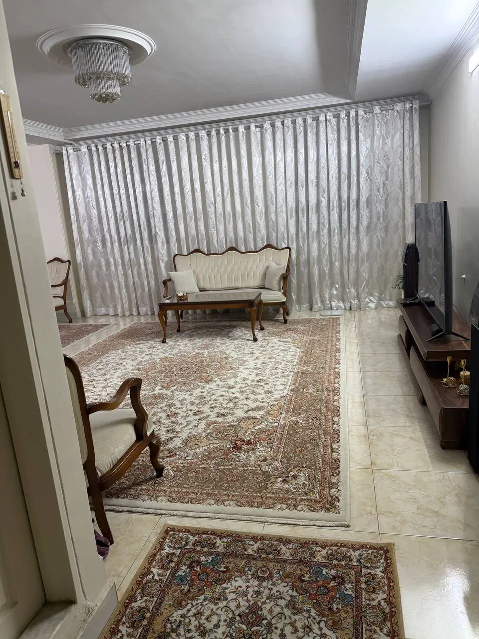 90 متر خونه شیک و رویایی