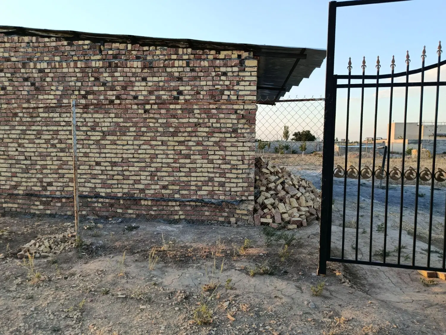 خانه باغ در گاوخانه