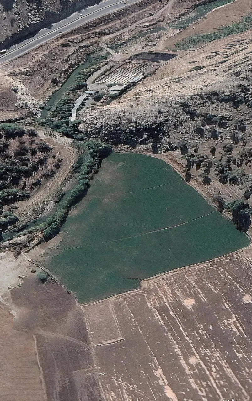 زمین رباط