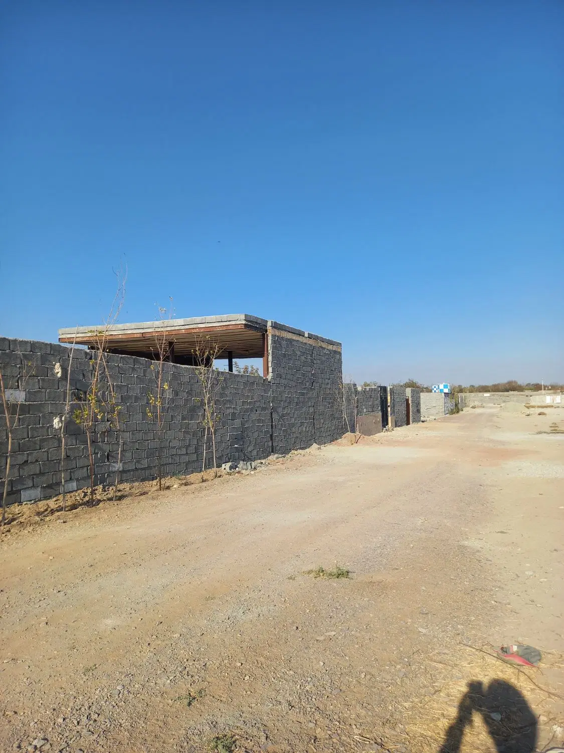 زمین.باغچه.نیمه ساخت