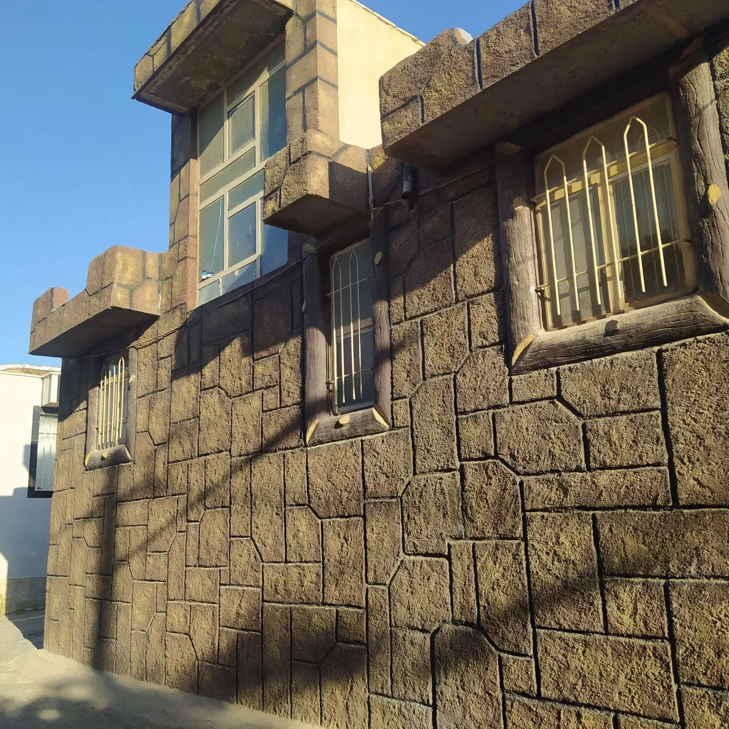 خانه ویلایی سند دار 245 متر سه بر