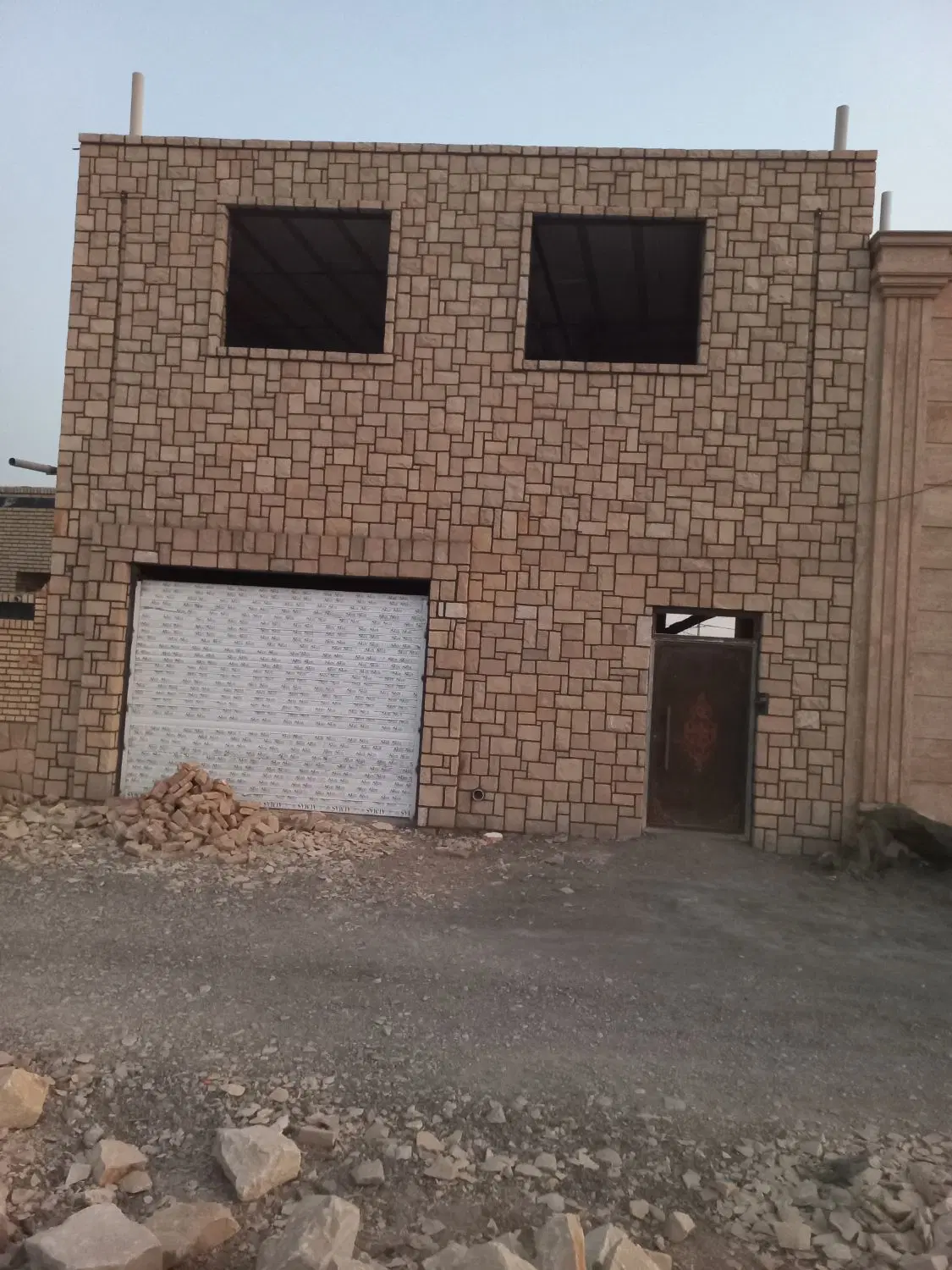 باغ ویلا نیمه کاره در روستای ابارش