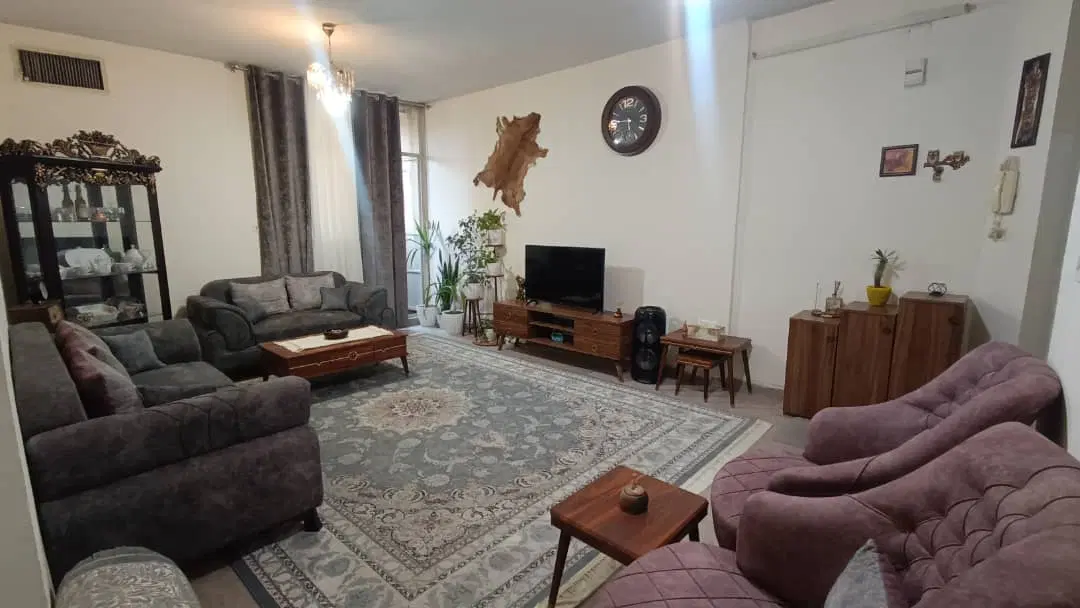 فروش یک خواب ۸۰متری خیابان پاییز